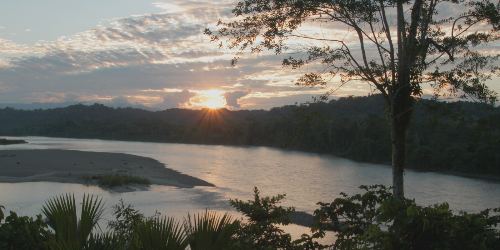 Image displaying map describing the itinerary of the Global Volunteers: Culture and Service in Ecuador tour
