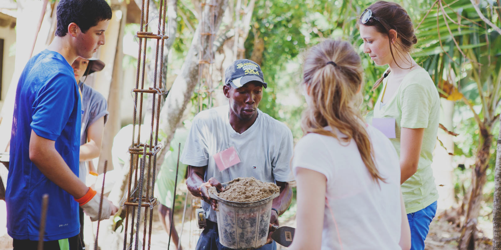 Global Health in the Dominican Republic | EF Educational Tours
